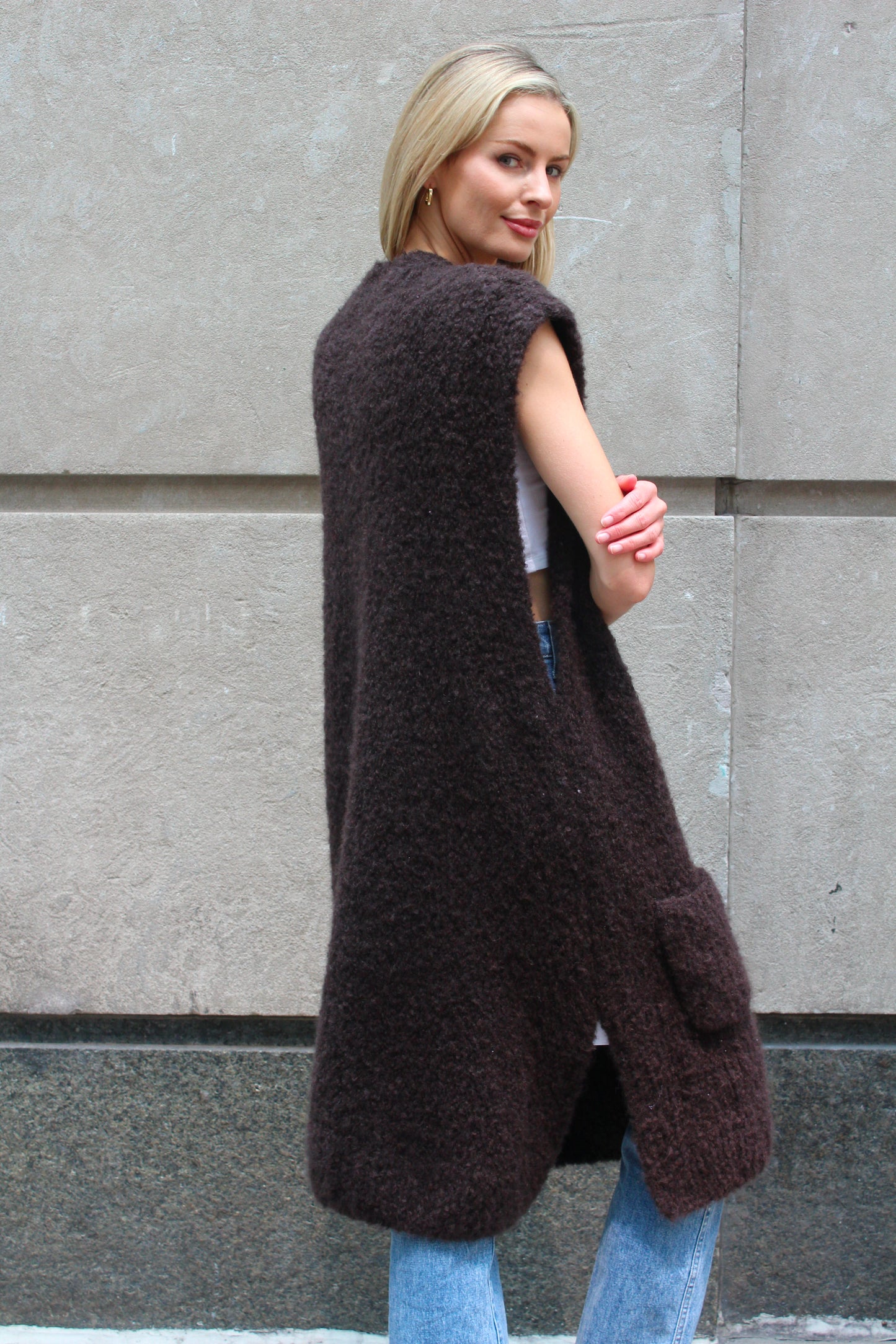 Teddy Vest - Big (Dark Brown)
