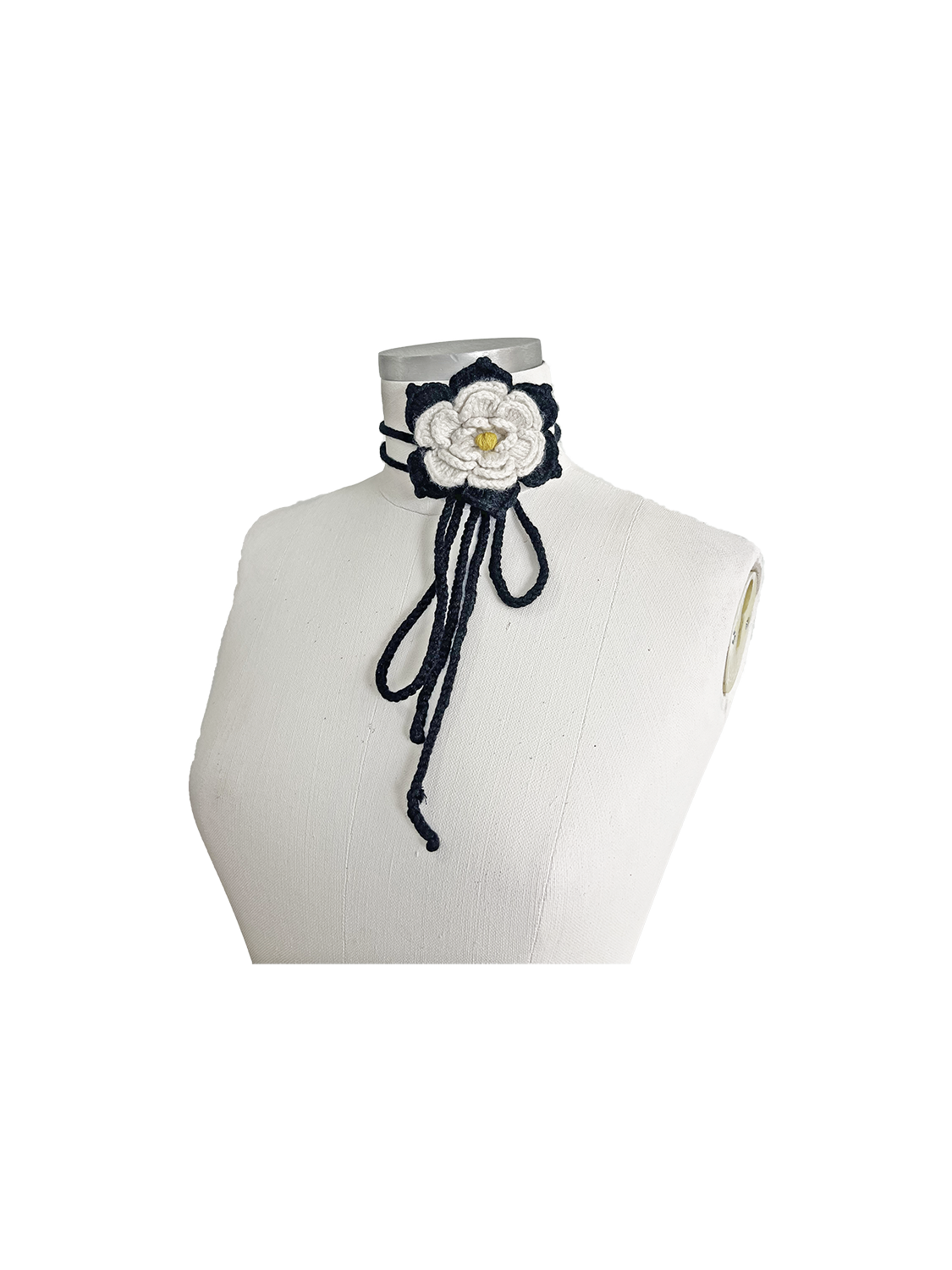 Anemone Crochet Tie