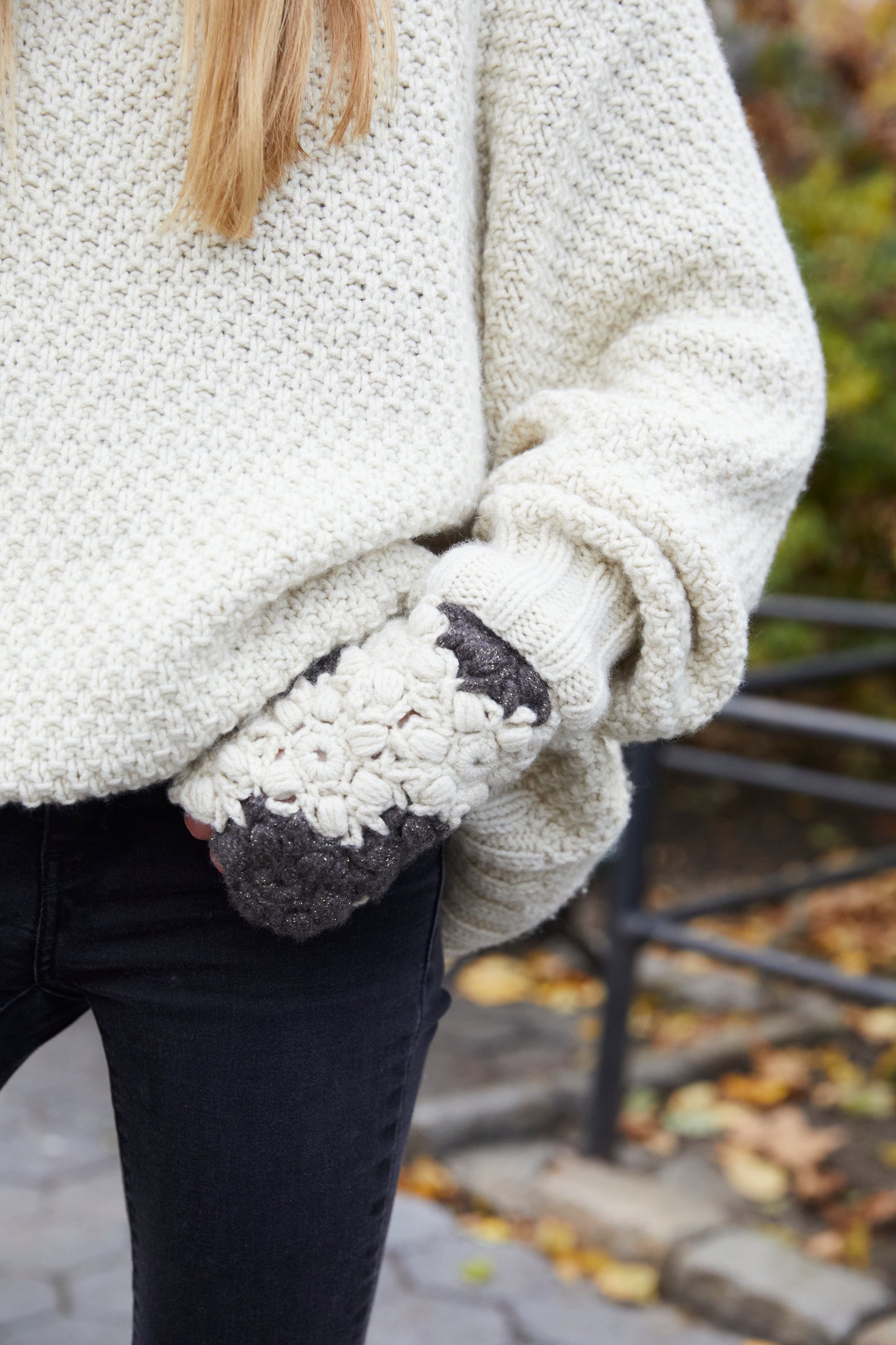 Daphne Fingerless Gloves