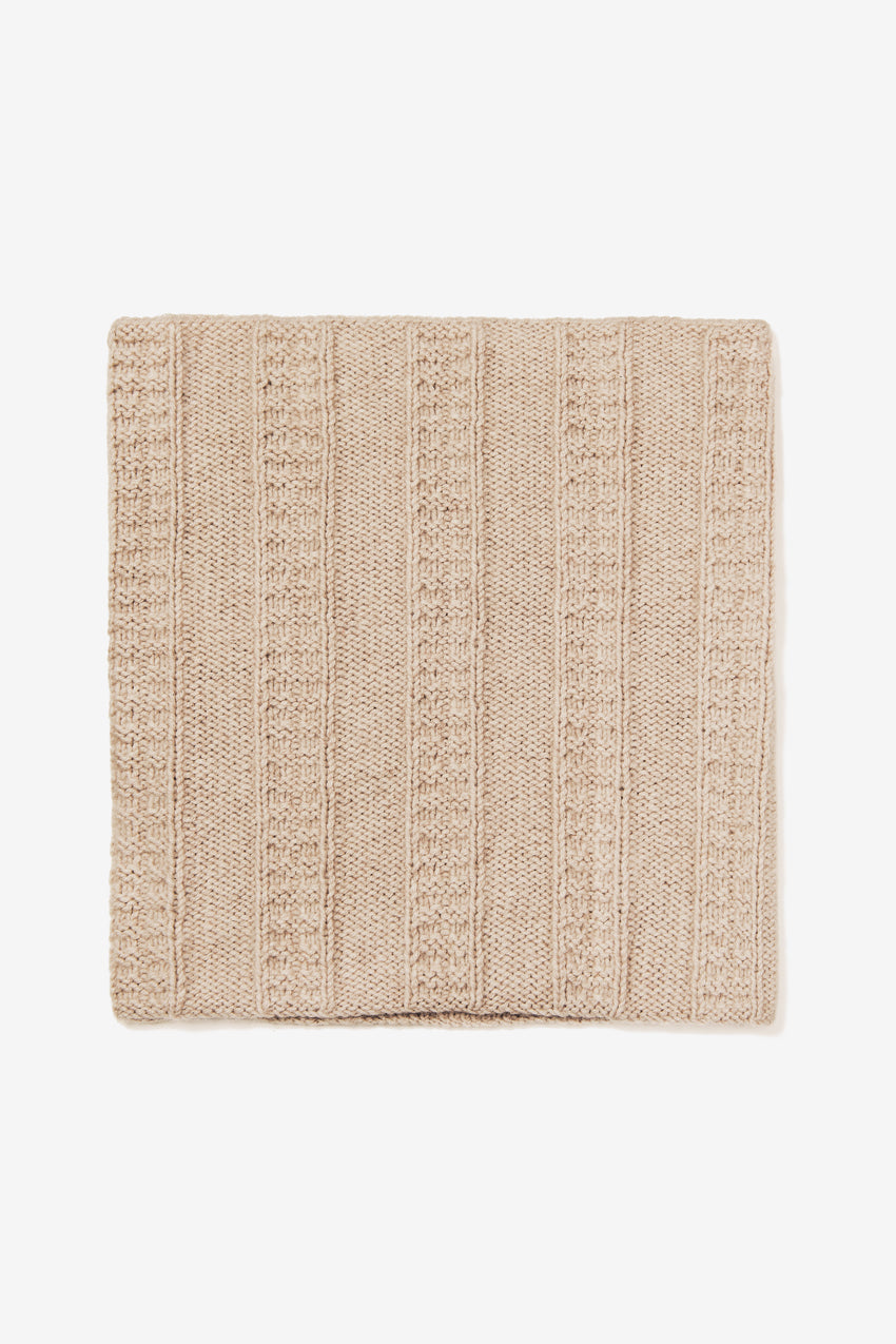 Swanilda Snood