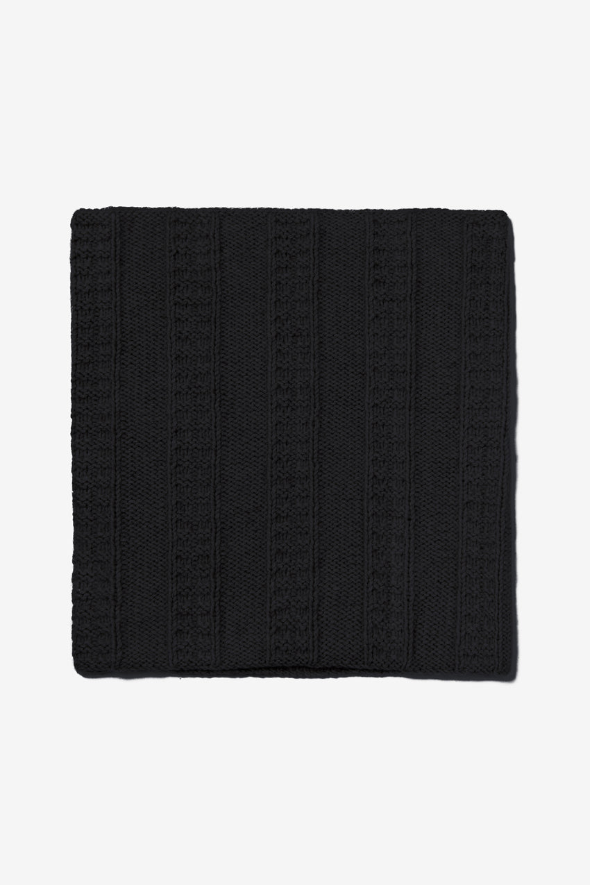 Swanilda Snood