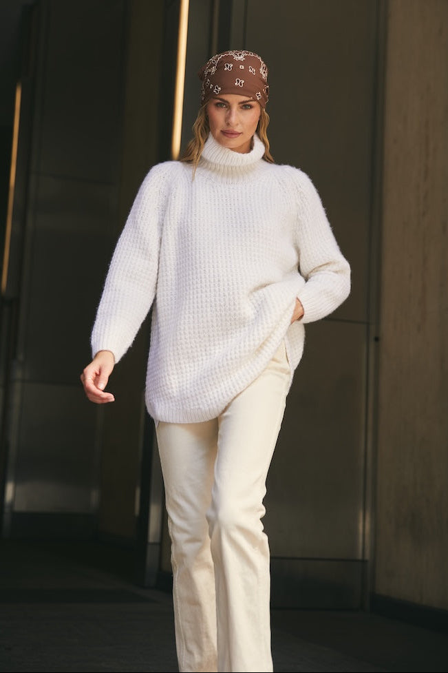 Kamet Sweater Luxury Hand-Knit Cashmere | Hania New York