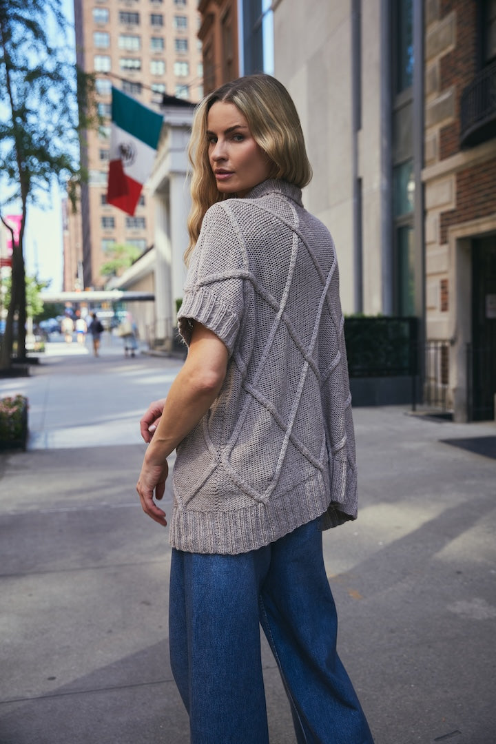 Acacia Vest